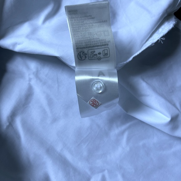 H&M slightly oversized white oxford button down shirt - Picture 7 of 8